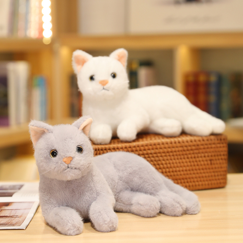 CATDOLLリアルな寝そべり猫ぬいぐるみ - インテリアに最適な小猫の毛並み玩具